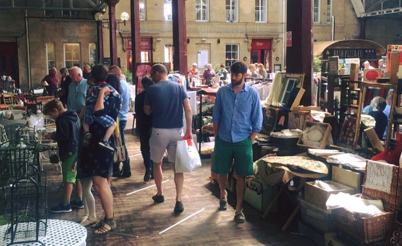 Vintage and antique market at Green Park Station